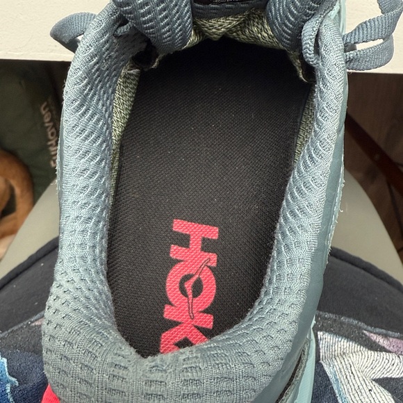 Women’s Blue Hokas Size 8 - Picture 11 of 12